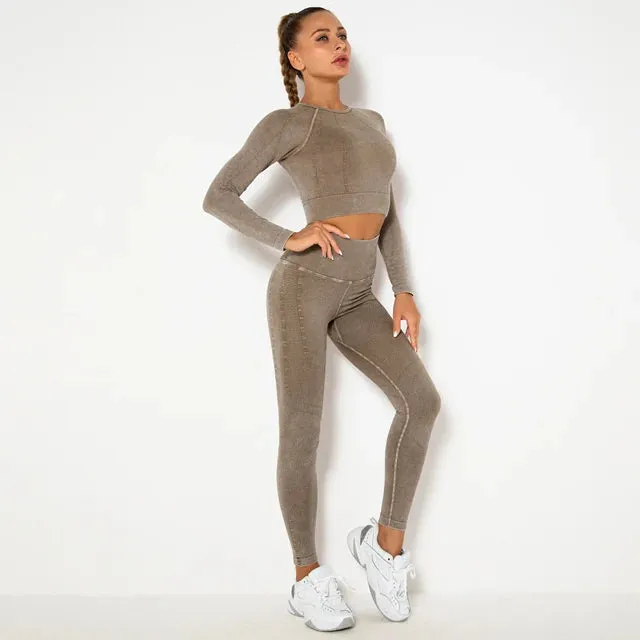 2-Piece Seamless Yoga Sport Suit for Women - Long Sleeve Crop Top   High Waist Leggings