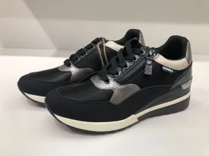 BLOOM BLACK