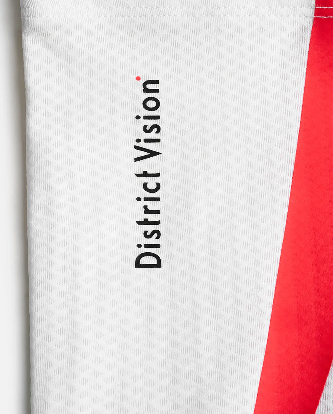 District Vision x 2XU Lightweight Desert Compression Calf Guards
