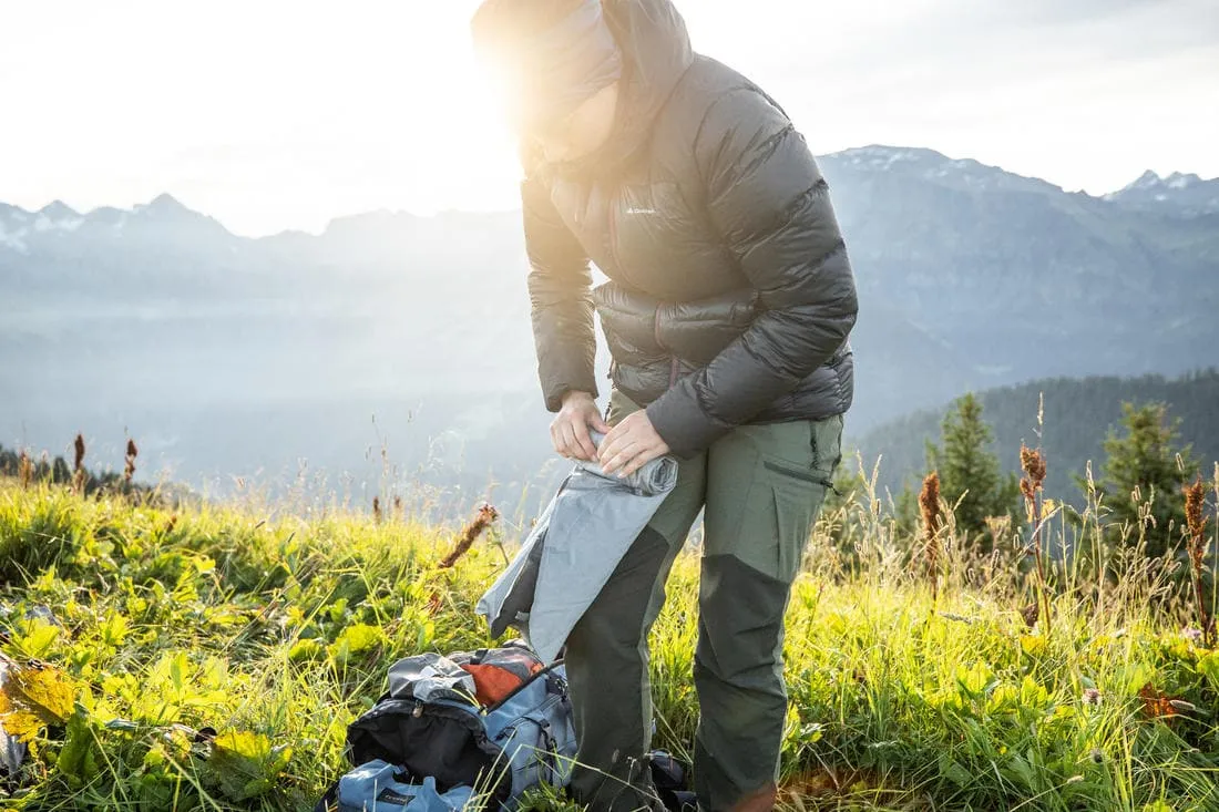 Doudoune en duvet de trek montagne avec capuche - MT900 -18°C - Femme