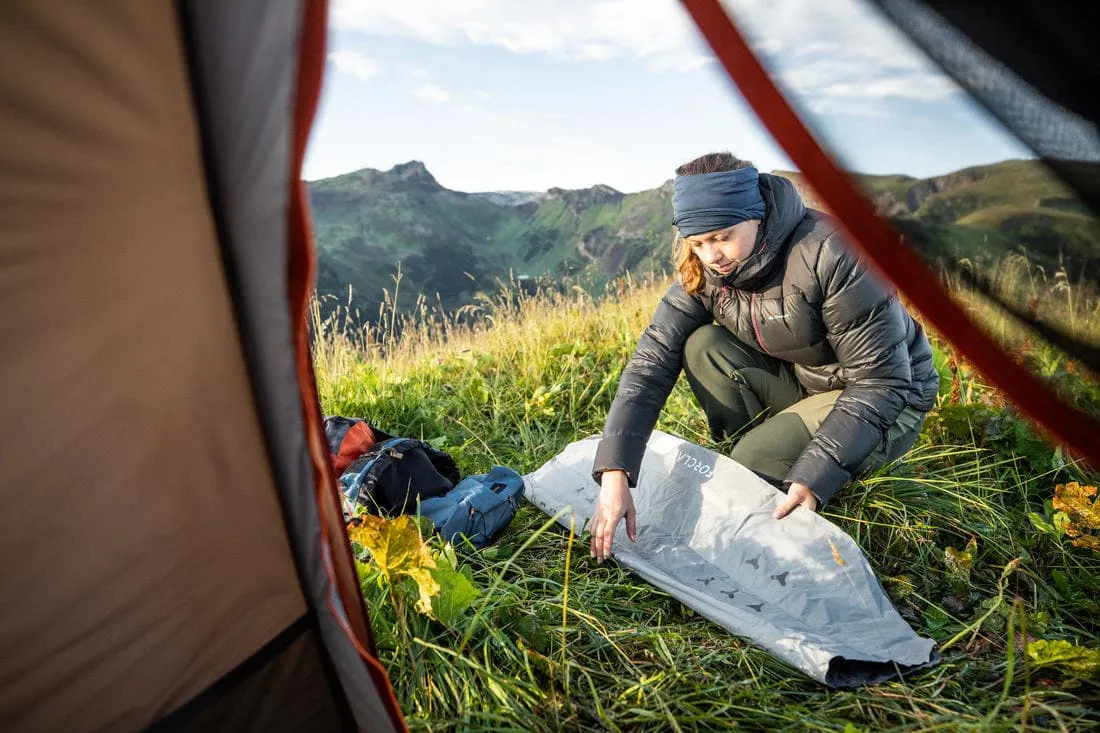 Doudoune en duvet de trek montagne avec capuche - MT900 -18°C - Femme