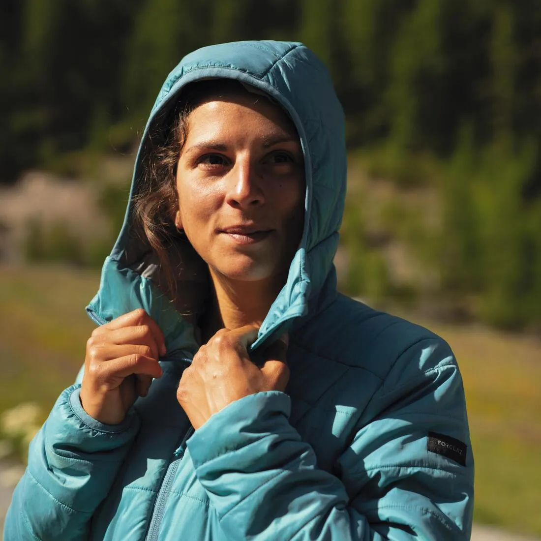 Doudoune synthétique à capuche de trek montagne - MT100 -5 °C - Femme