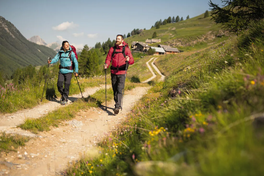 Doudoune synthétique à capuche de trek montagne - MT100 -5 °C - Femme