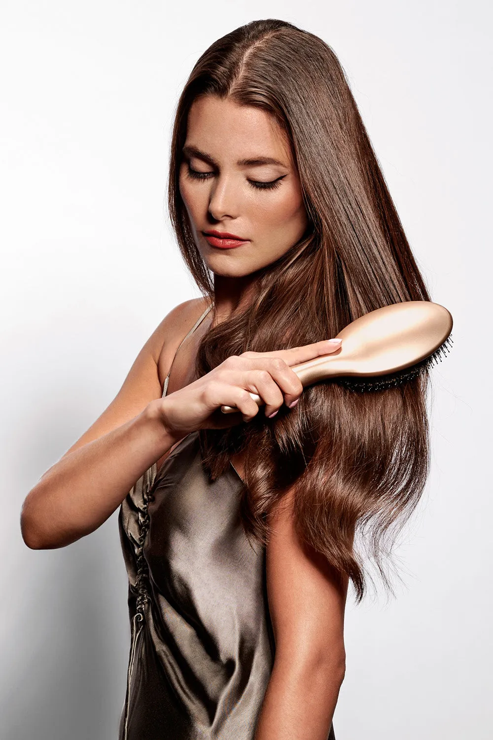 Finish & Shine Boar Bristle Brush - Gold