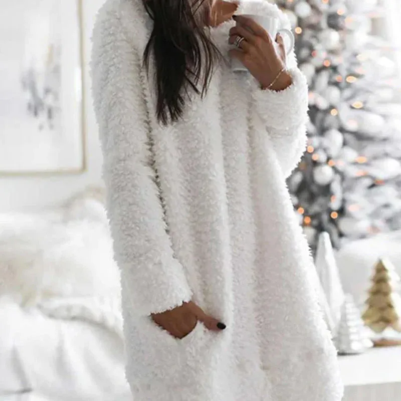 Gail – warm dress with plain color and round neckline