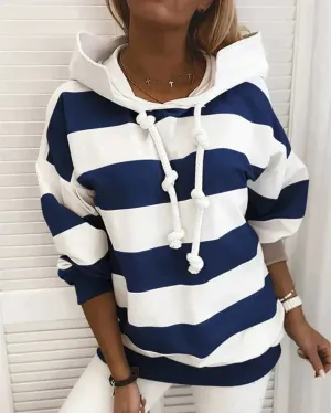 Lara – warm and fashionable hoodie