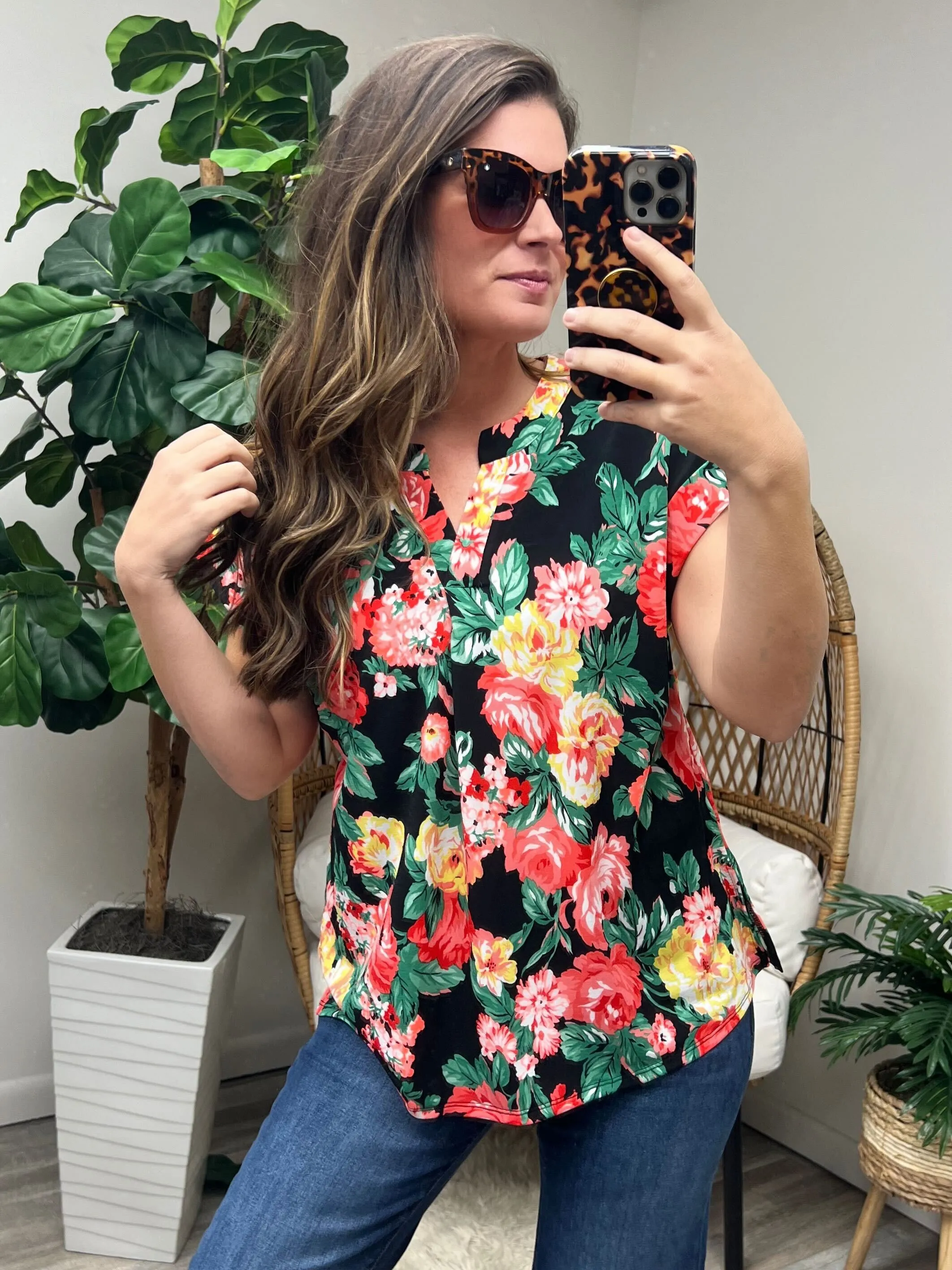 Lizzy Cap Sleeve Top in Black Garden Floral