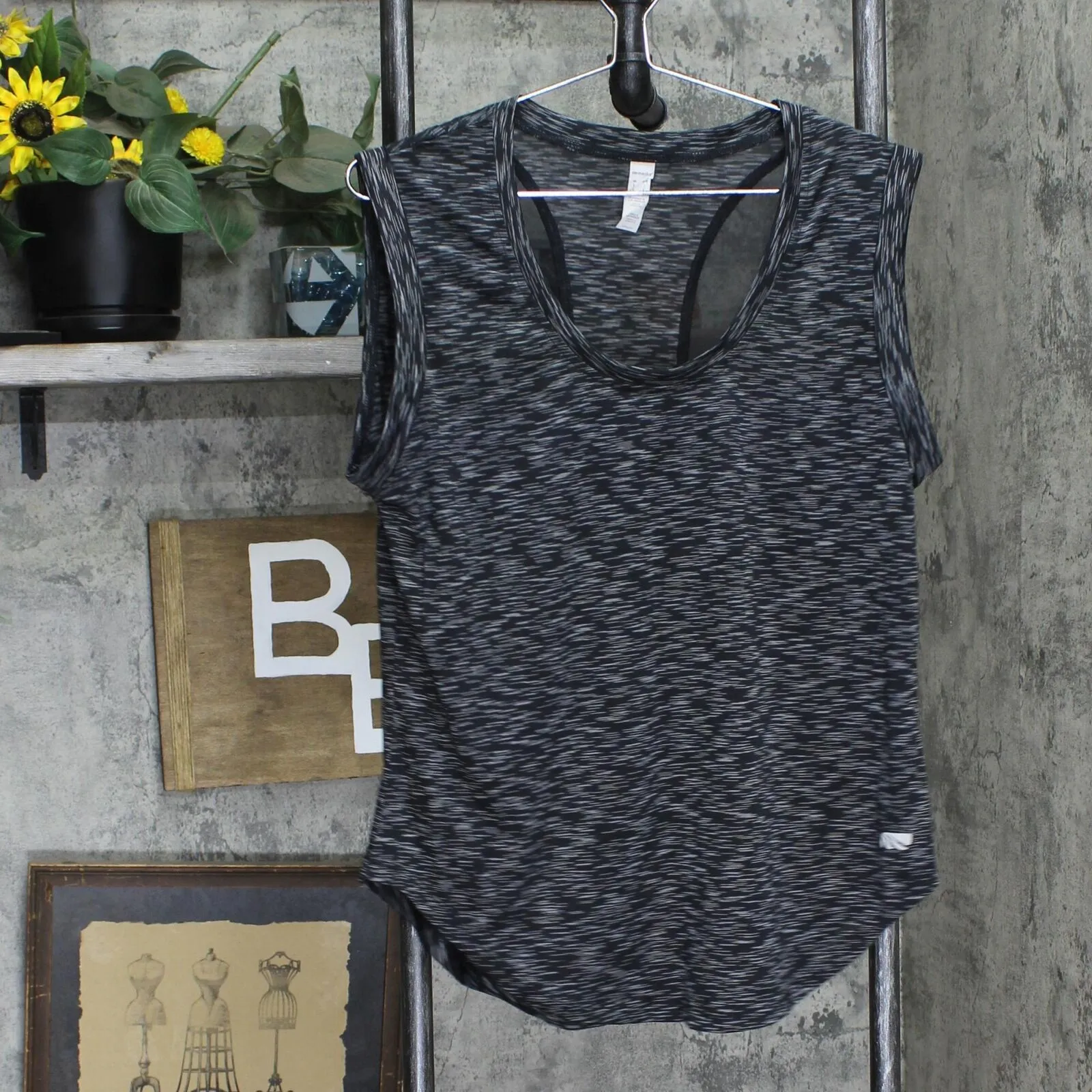Marika Womens Mesh Back Lightweight Active Sleeveless Shirt Black Multi L