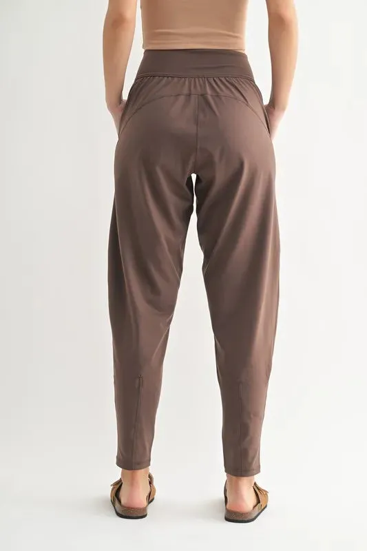 MONO B Flowbarrel High Waist Active Pants