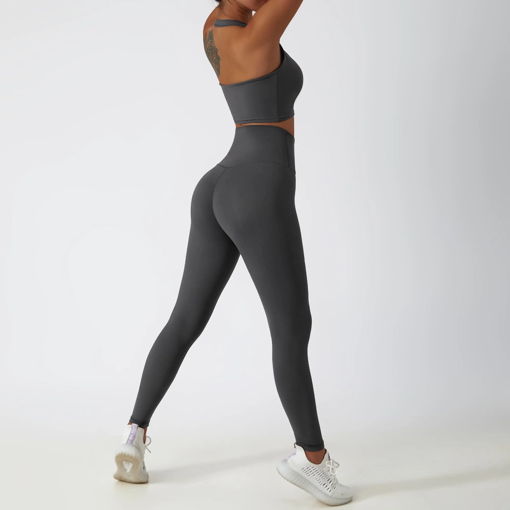 MUMANAIXI 3-Piece Seamless Moisture-Wicking Workout Set for Women - Gym, Fitness, Running, Yoga Sportswear (Gray 2pcs)