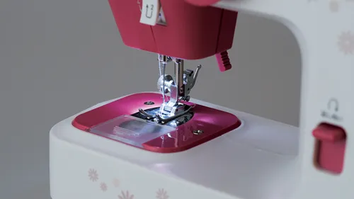 Nuetta Sewing Machine