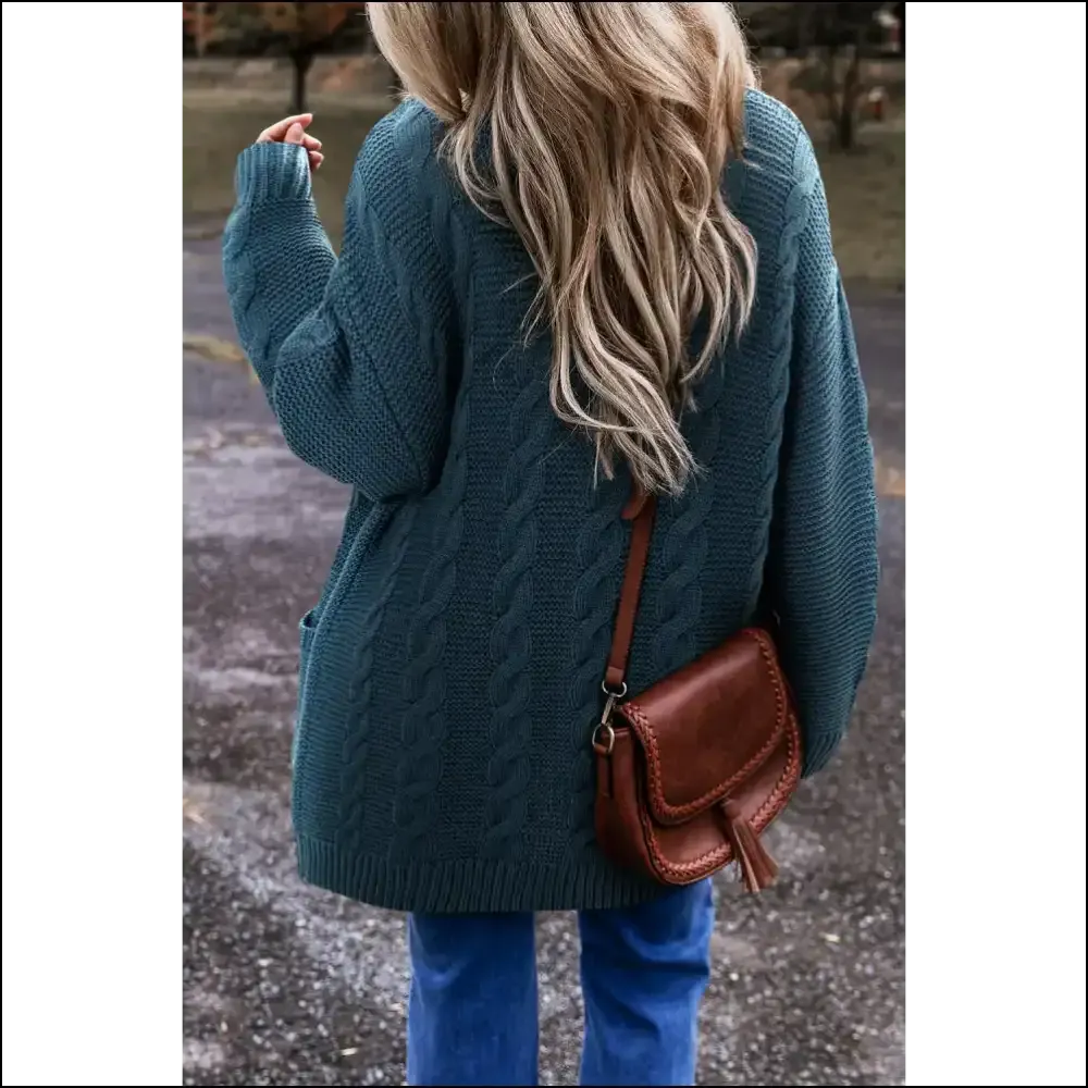 Peacock Blue Cable Knit: Baggy  Fabulousness from Needful Things 💙
