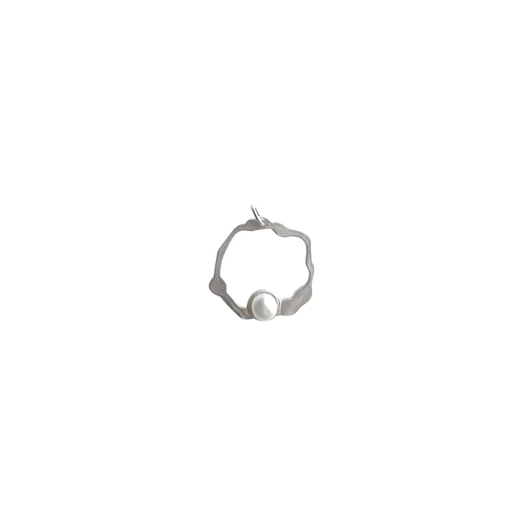 Petite Komu Pearl Pendant in Brushed Silver