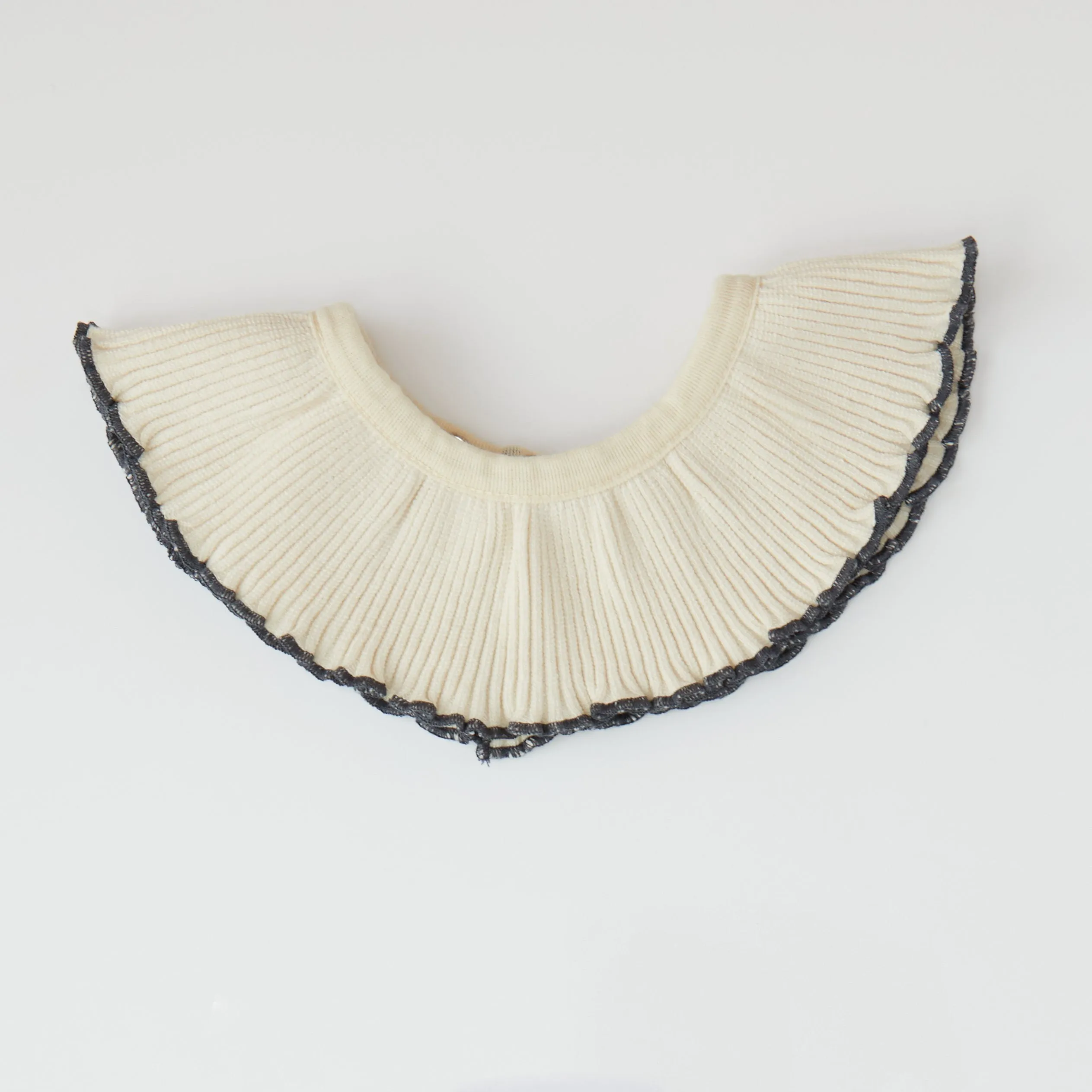 Rib Knit Detachable Frilled Collar (Oat)