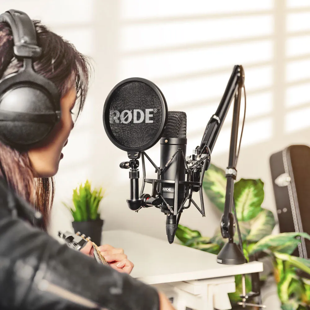 Rode NT1 Condenser Microphone Kit