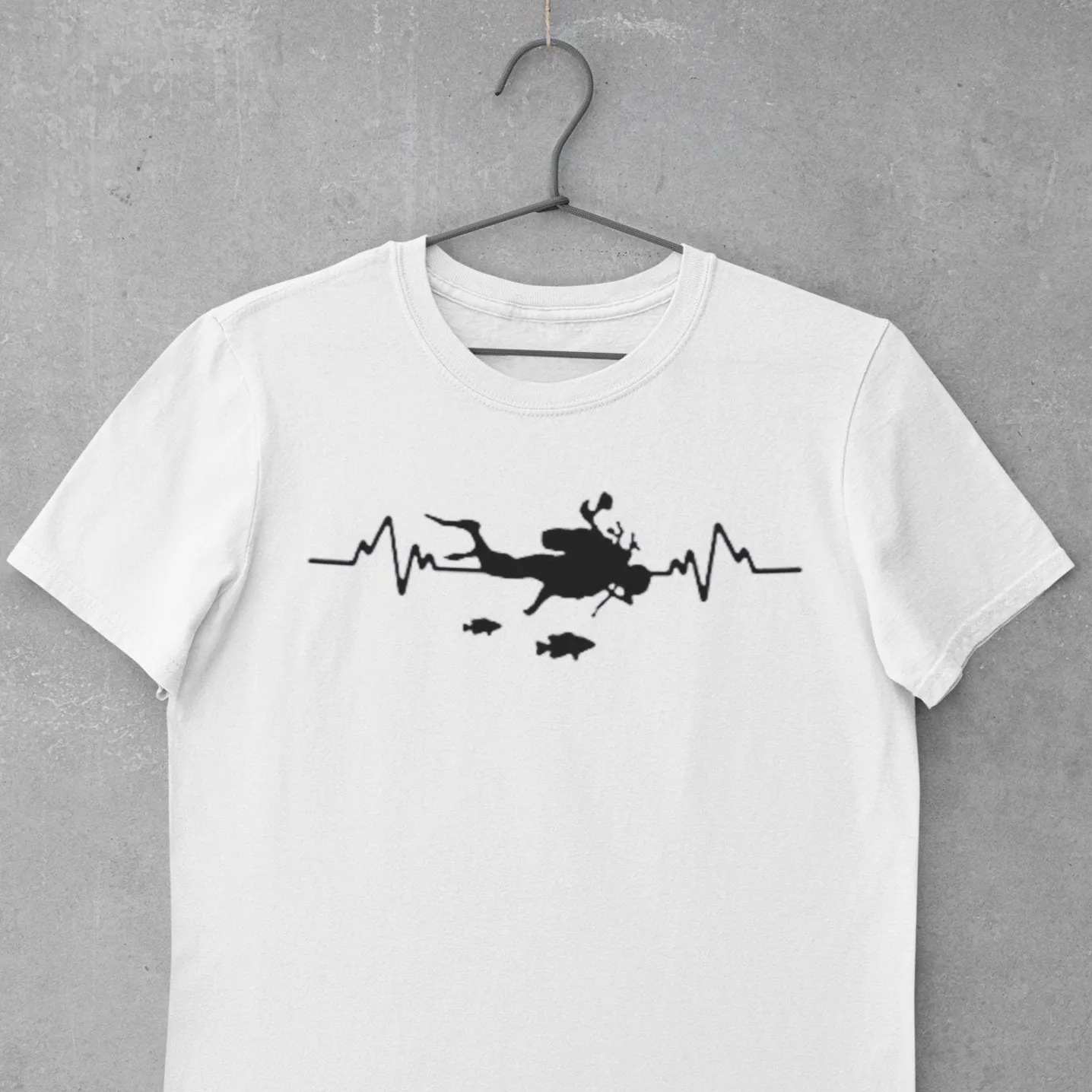 Scuba diving T-Shirt for Men | Scuba Heart Beat with Fish