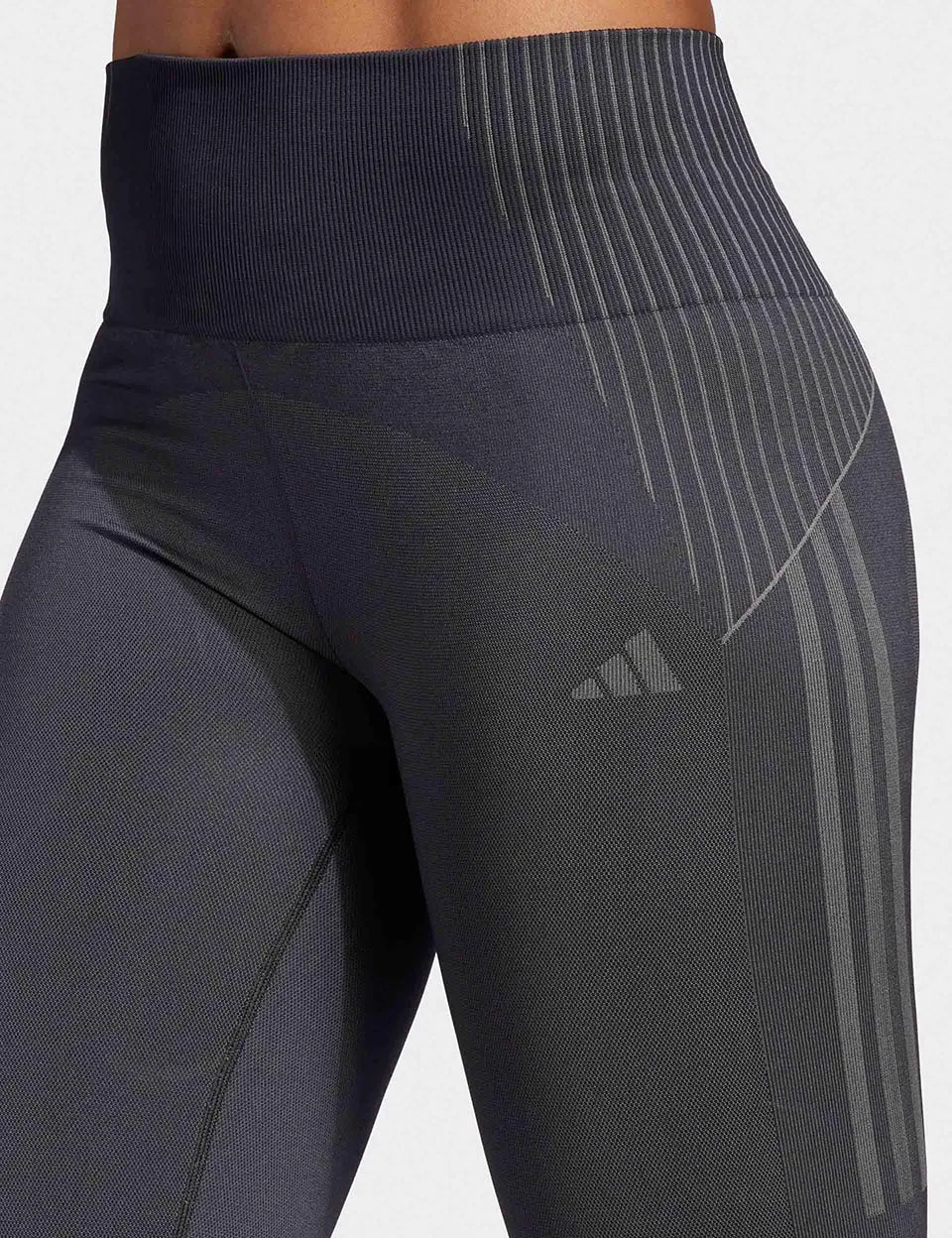 Seamless Branded 7/8 Leggings - Black