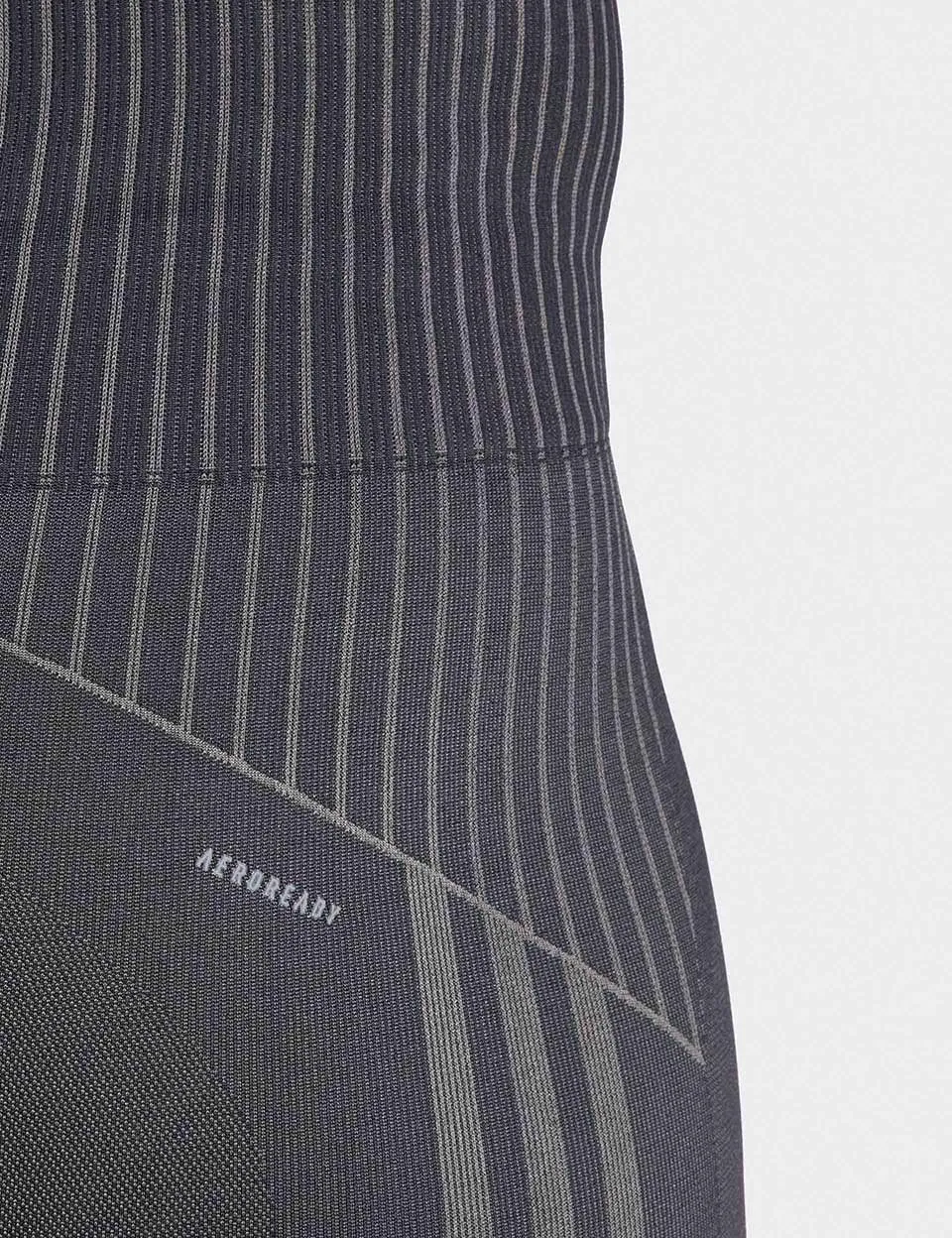 Seamless Branded 7/8 Leggings - Black