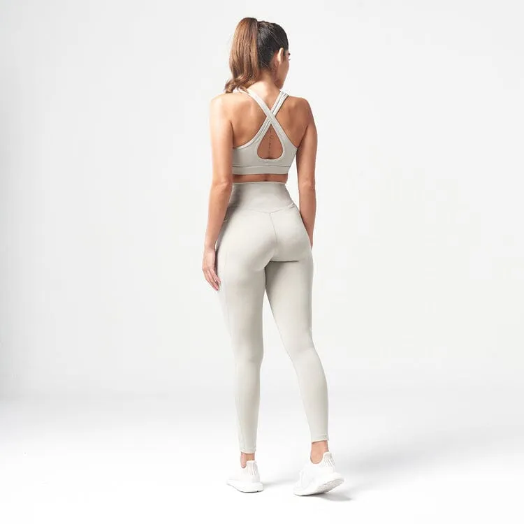 SQUATWOLF Essential Medium Impact Bra