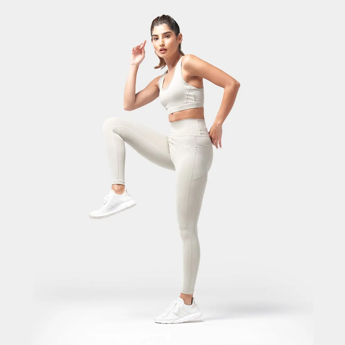 SQUATWOLF Essential Medium Impact Bra