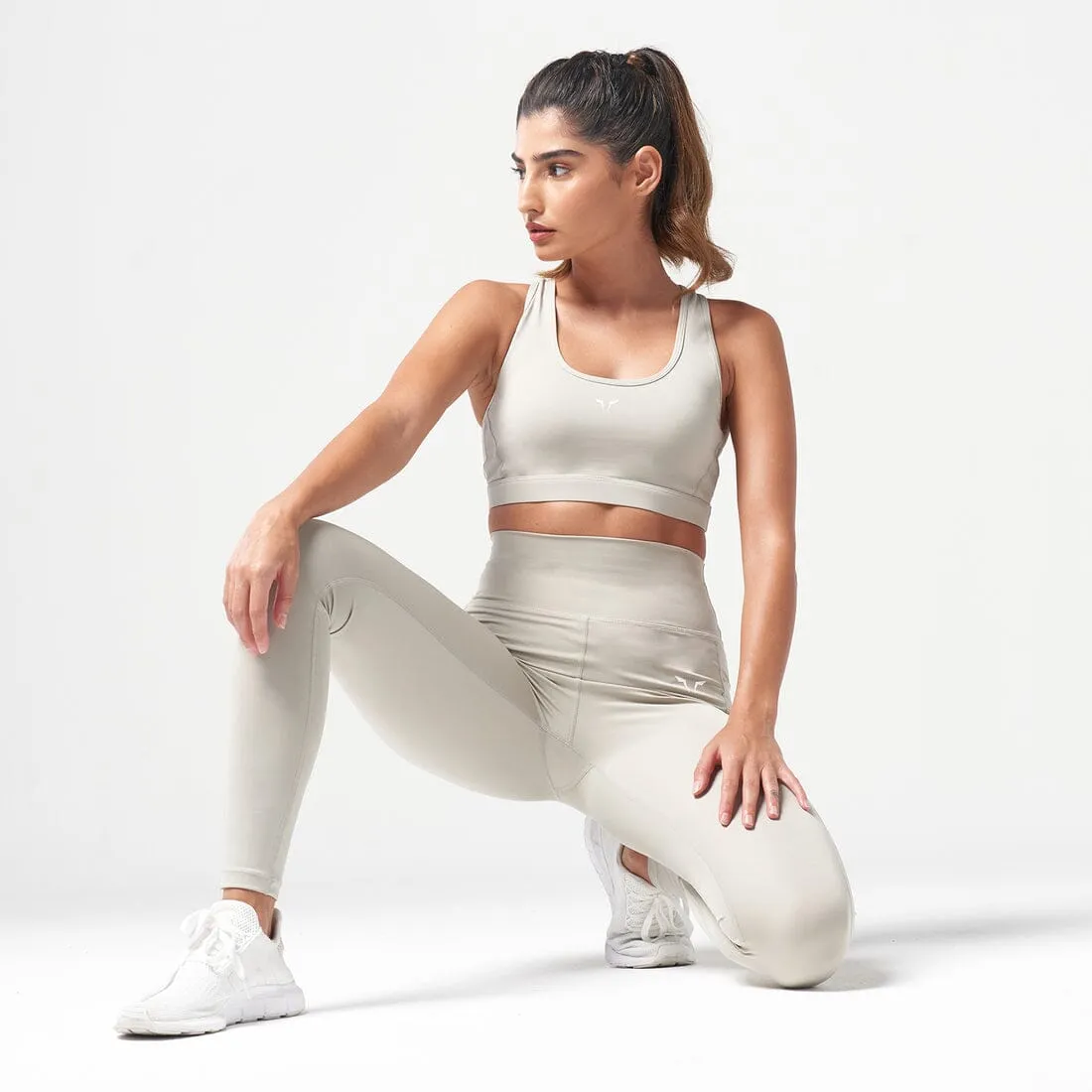 SQUATWOLF Essential Medium Impact Bra
