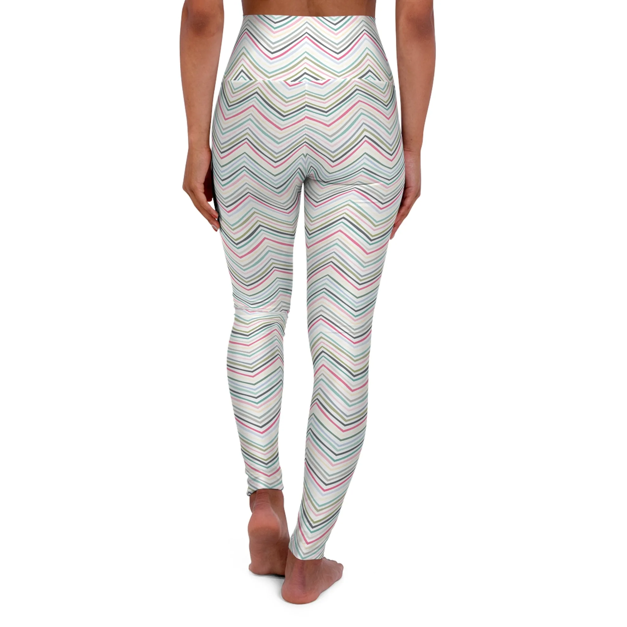 Stylish High Waisted Yoga Leggings with Chevron Design - Perfect for Fitness and Everyday Wear