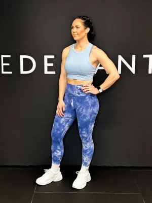 The Defiant Co - Cloud Wash Performance Leggings