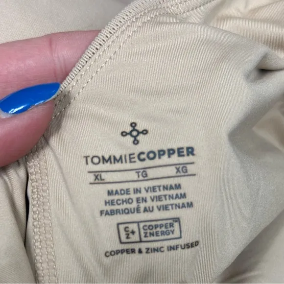 Tommie Copper Zip Up Shoulder Support Bra Nude XL, NWT