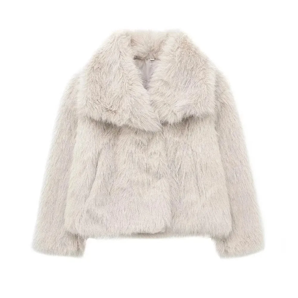 Warm faux fur coat for women