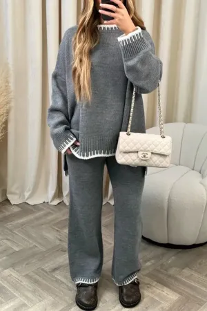 Warm winter jumper set with long sleeves and special details