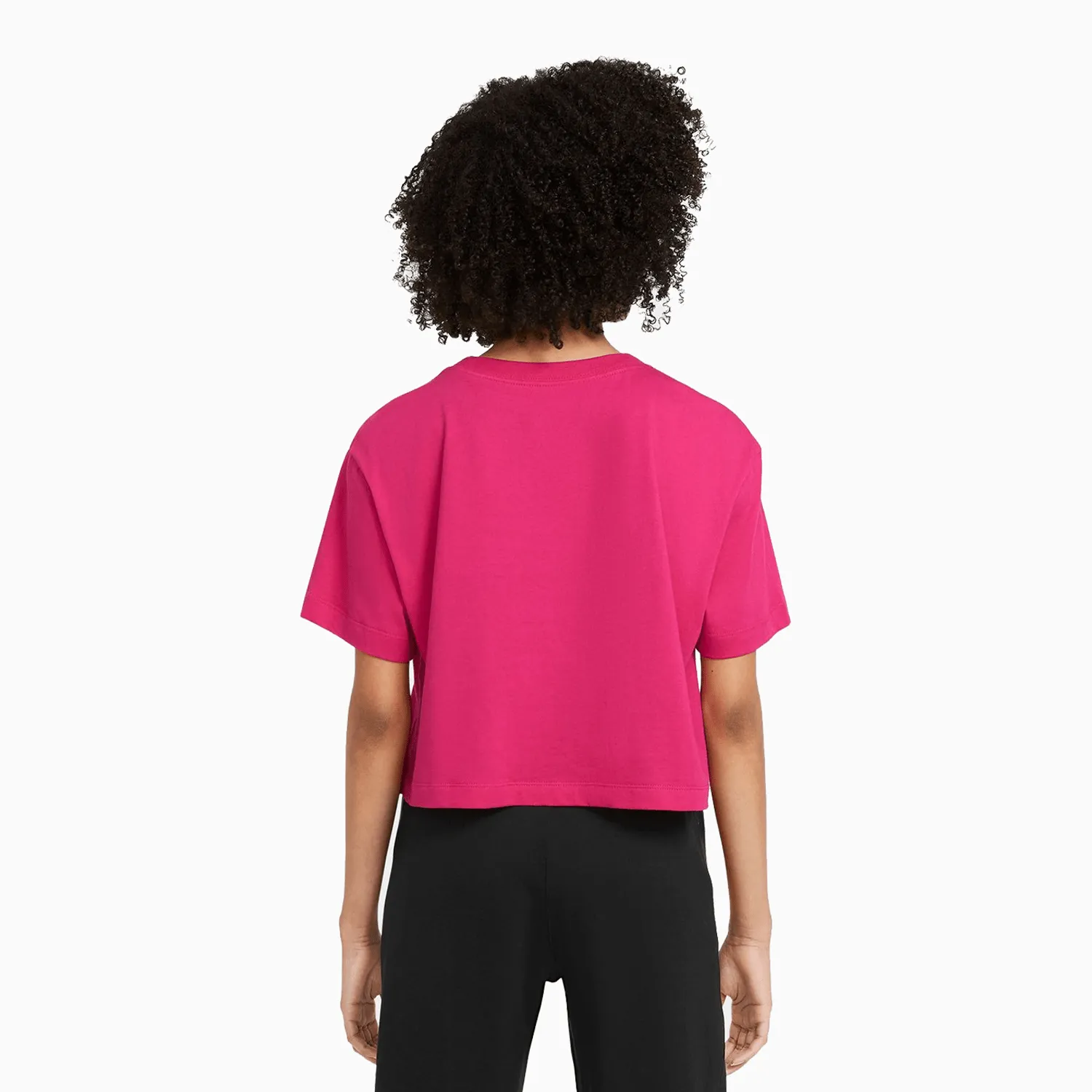 Women's Sportswear Essential Outfit
